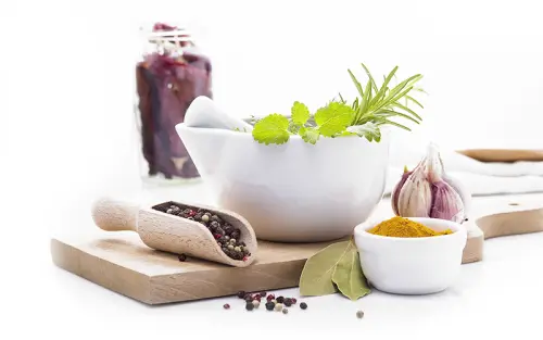 Fresh herbs, spices and ingredients